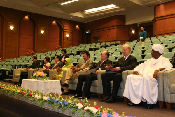 １０月１７日 2008-GPF Malaysia Special Visit Pitra Mosque